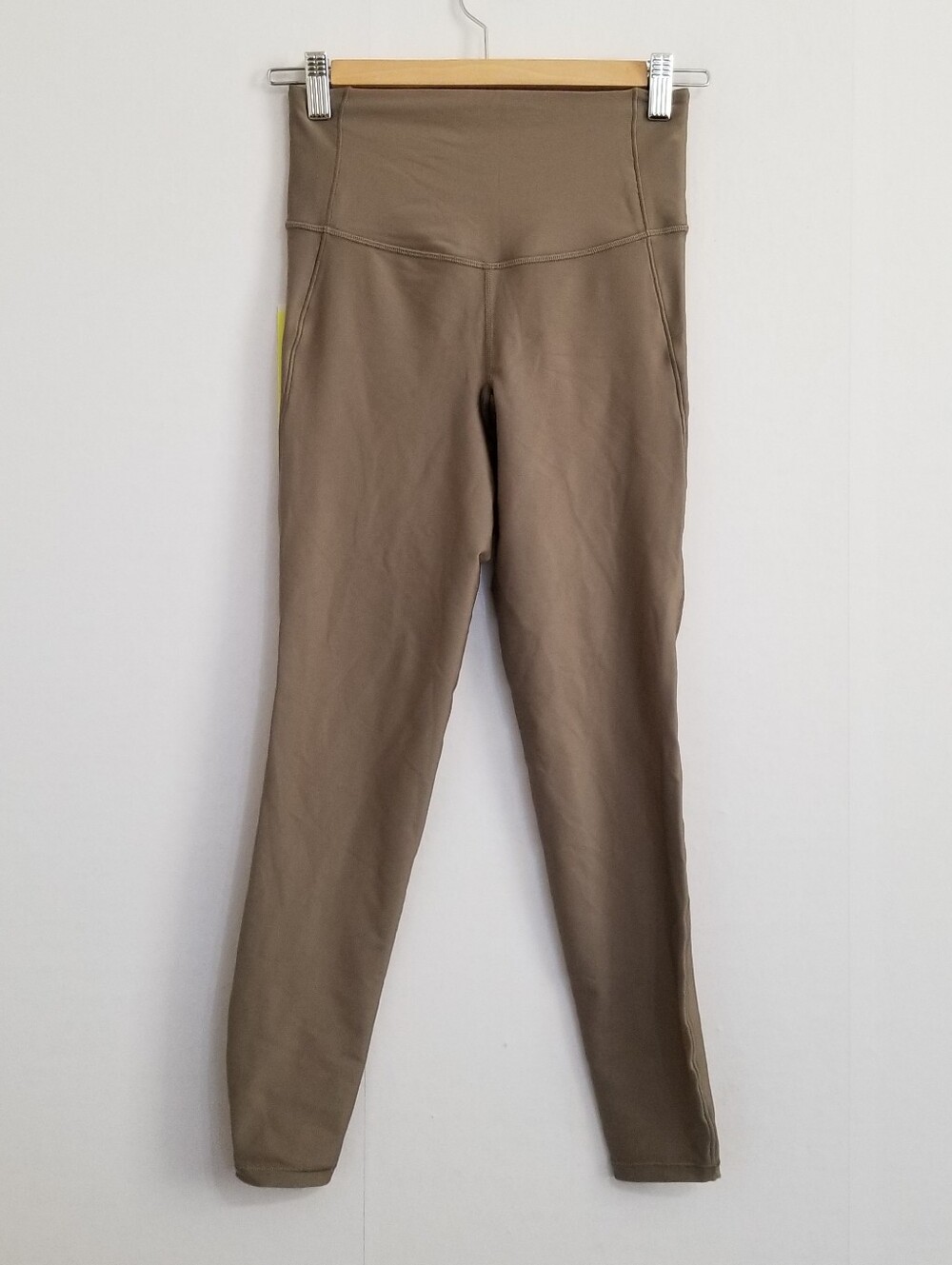 NWT All In Motion Dark Brown Effortless Support Leggings 7/8 Length Size XS